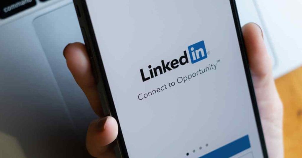 building a good linkedin profile for job search